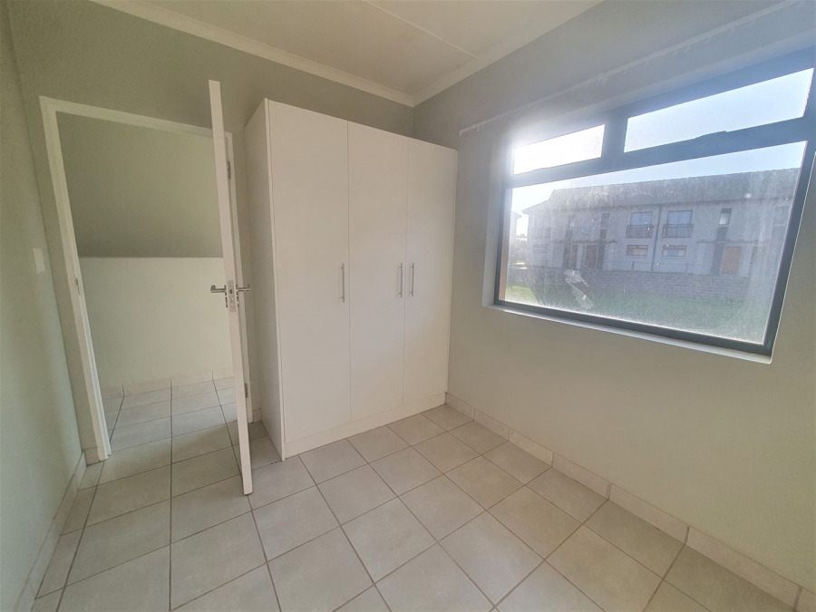 To Let 3 Bedroom Property for Rent in Kidds Beach Eastern Cape